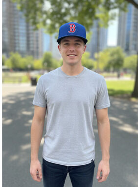 New Era Boston Red Sox Blue Fitted Baseball Cap (Size 7 5/8)